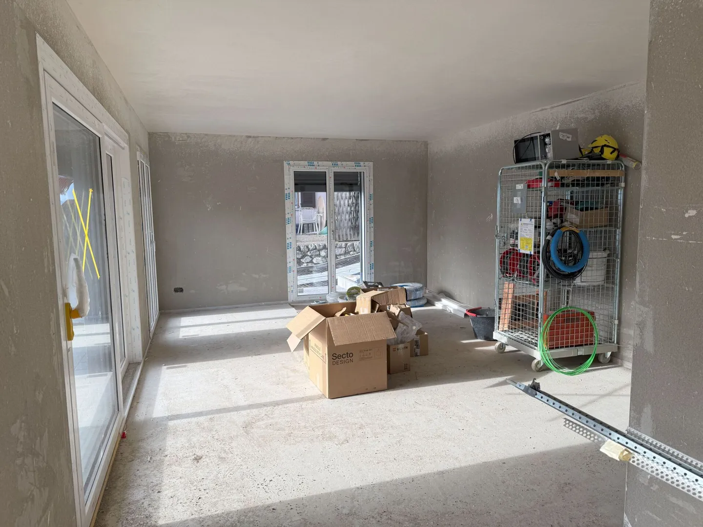 Cozy, modern, in a very sunny location with a view - Photo 32 of 38