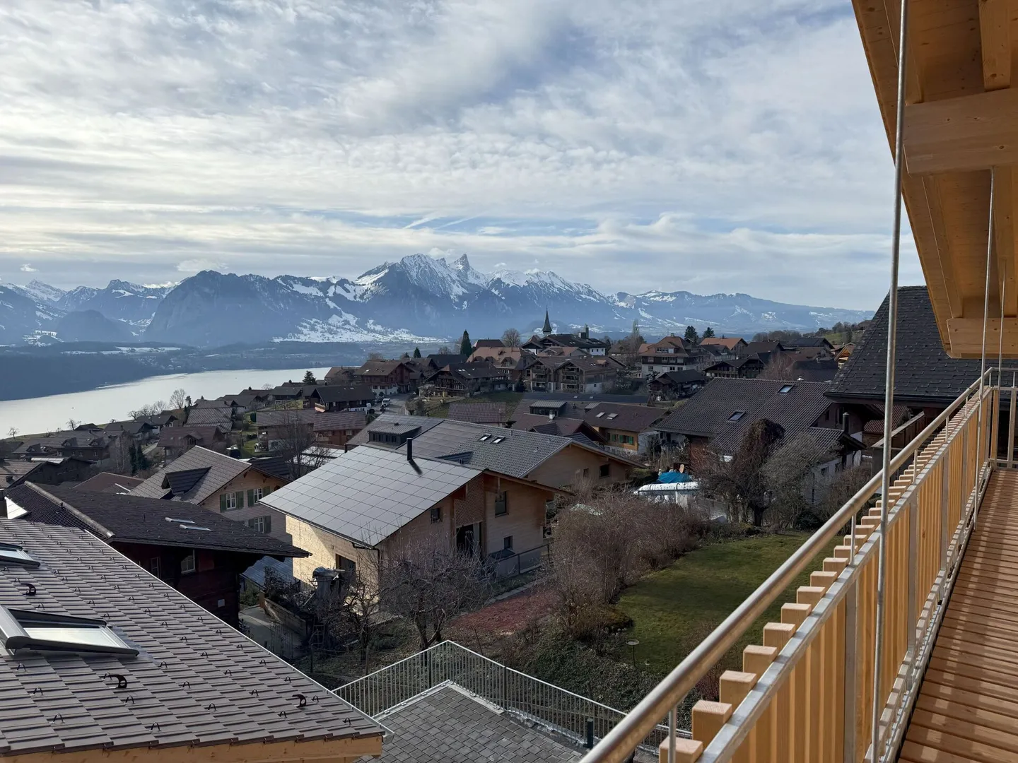 Cozy, modern, in a very sunny location with a view - Photo 35 of 38