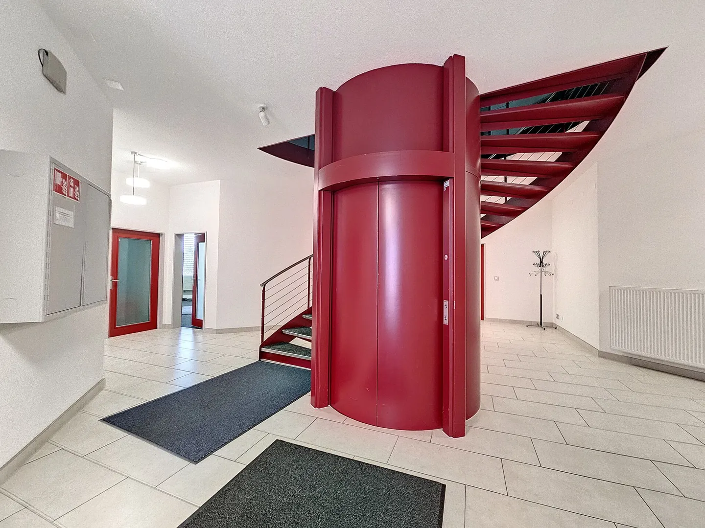 Equipped and modular offices as desired - Photo 7 of 16