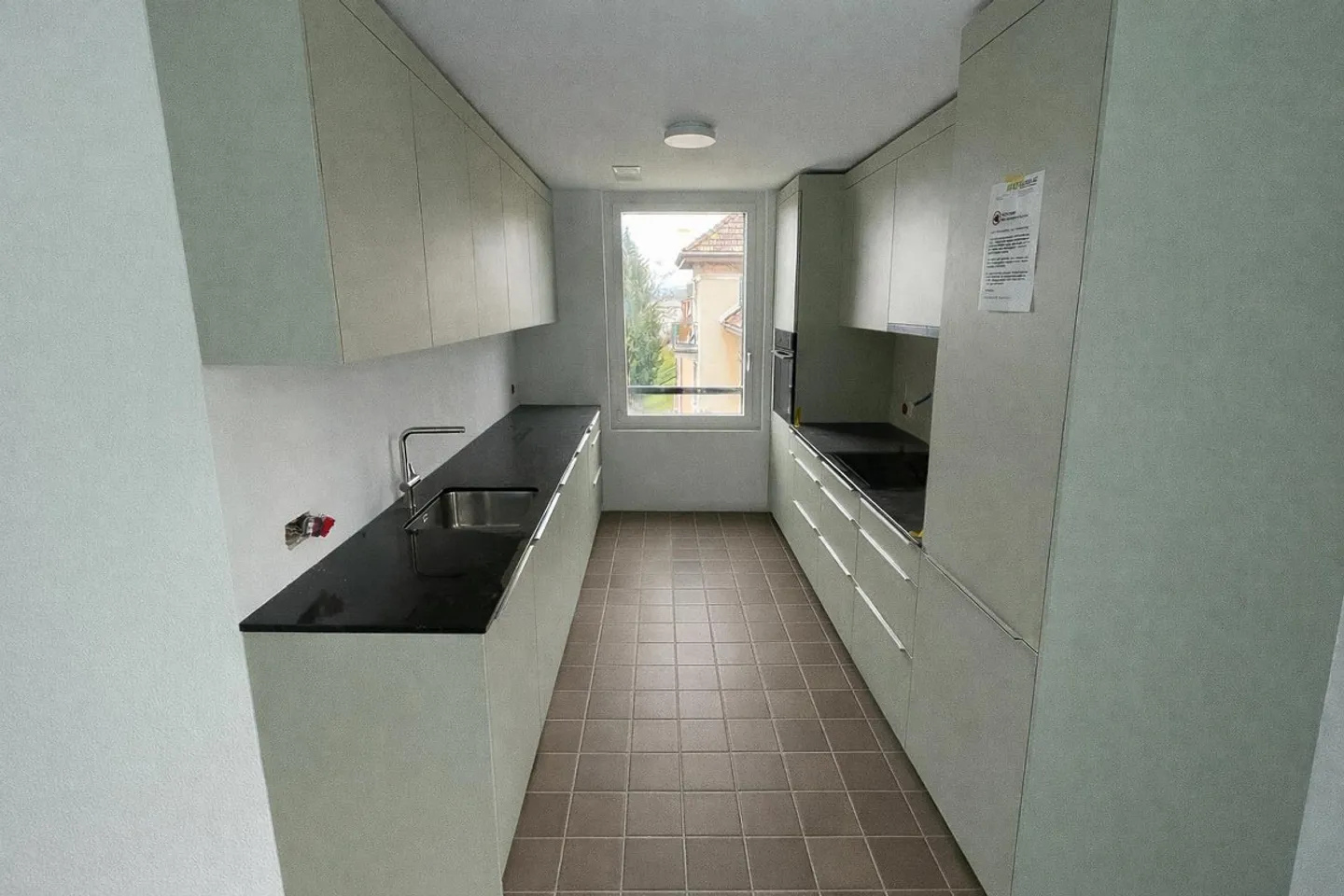 3.5 Room Apartment in Excellent Location - Photo 3 of 6