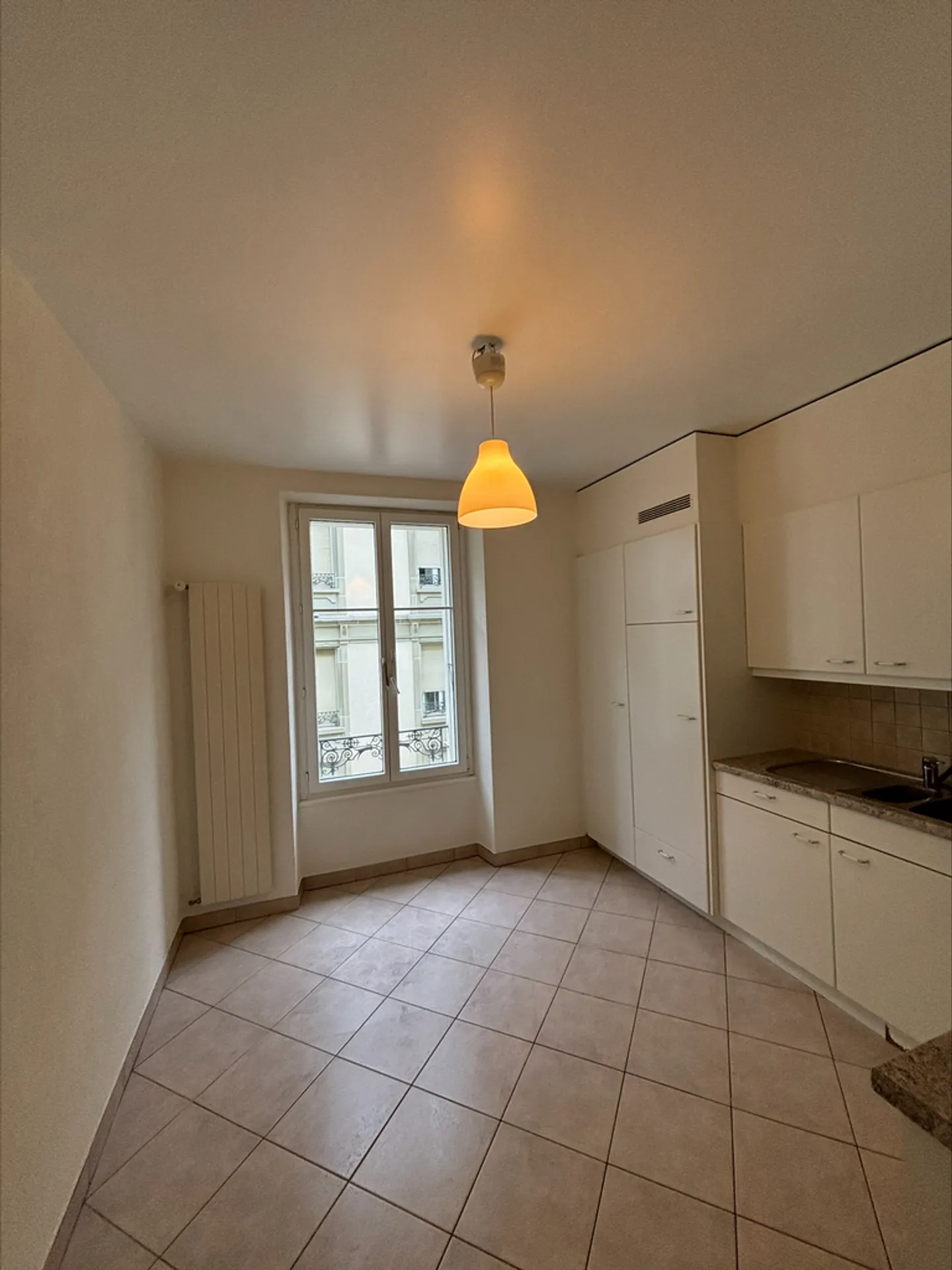 Appartamento Incantevole con Balcone - Foto 2 di 9