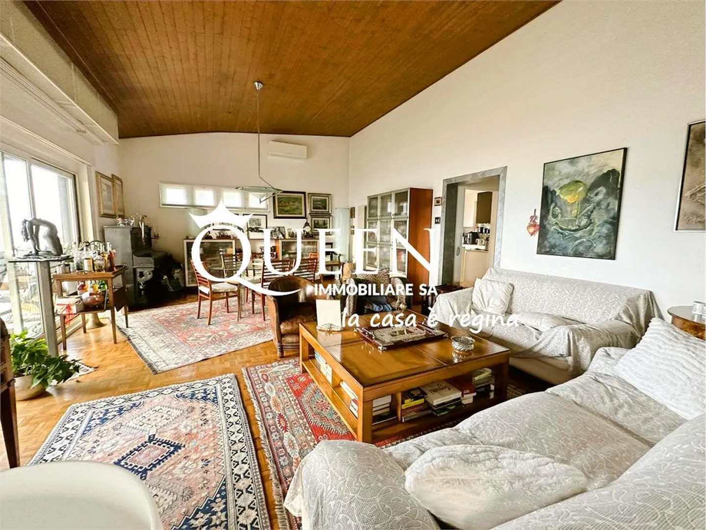 Vacallo: Villa with 5.5 rooms, 260 m², large plot, dominant location - Photo 4 of 13