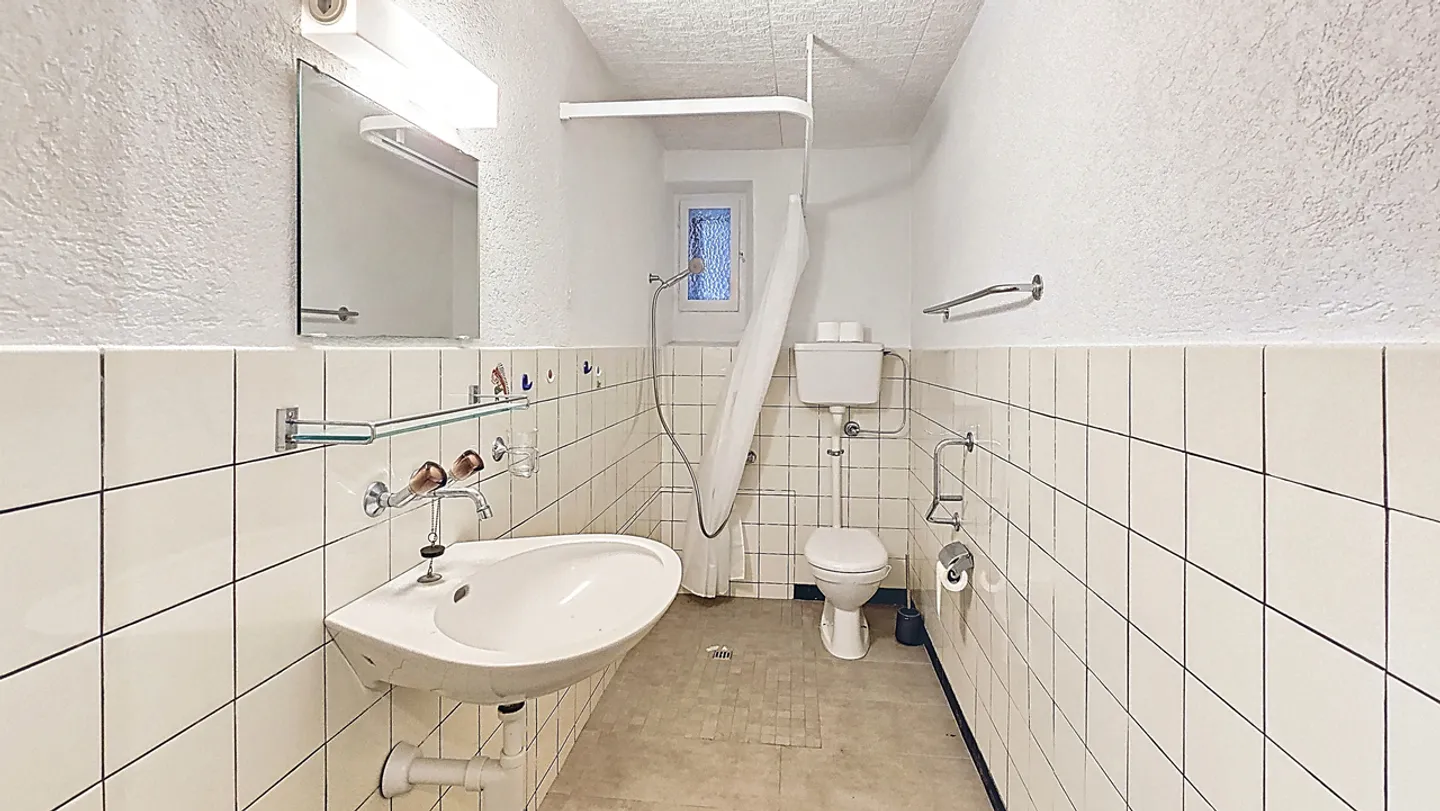 Maison de village simple avec 5,5 pièces à rénover à Oleyres (Avenches) / VD - Photo 14 sur 19