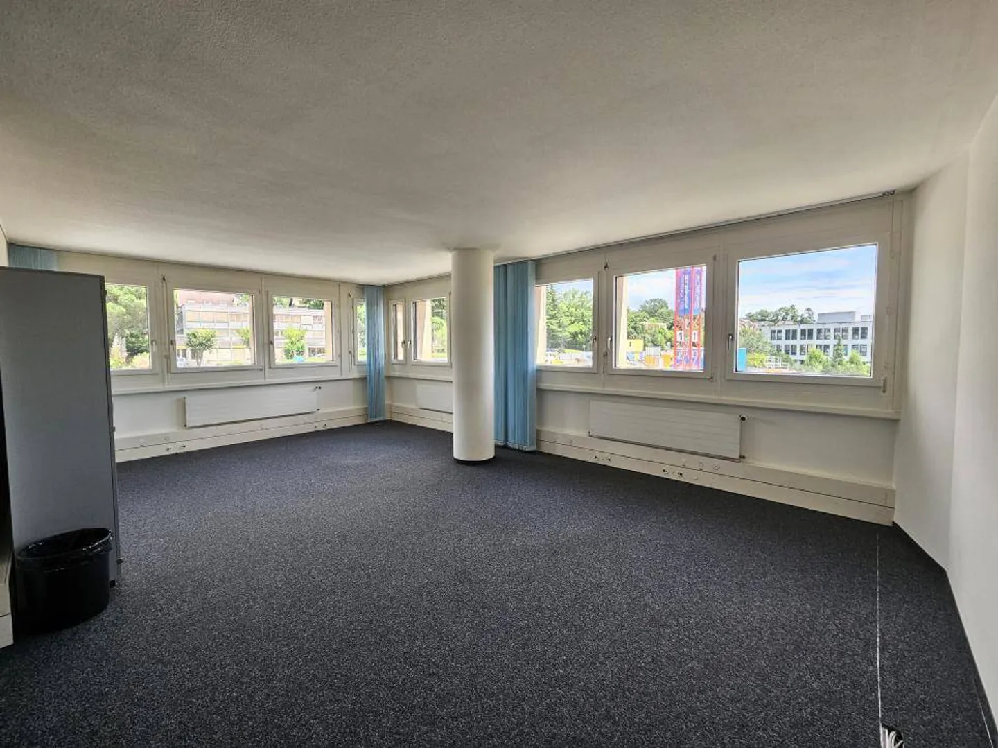 Office/Administration 235 m2 in Renens VD - Photo 2 of 11