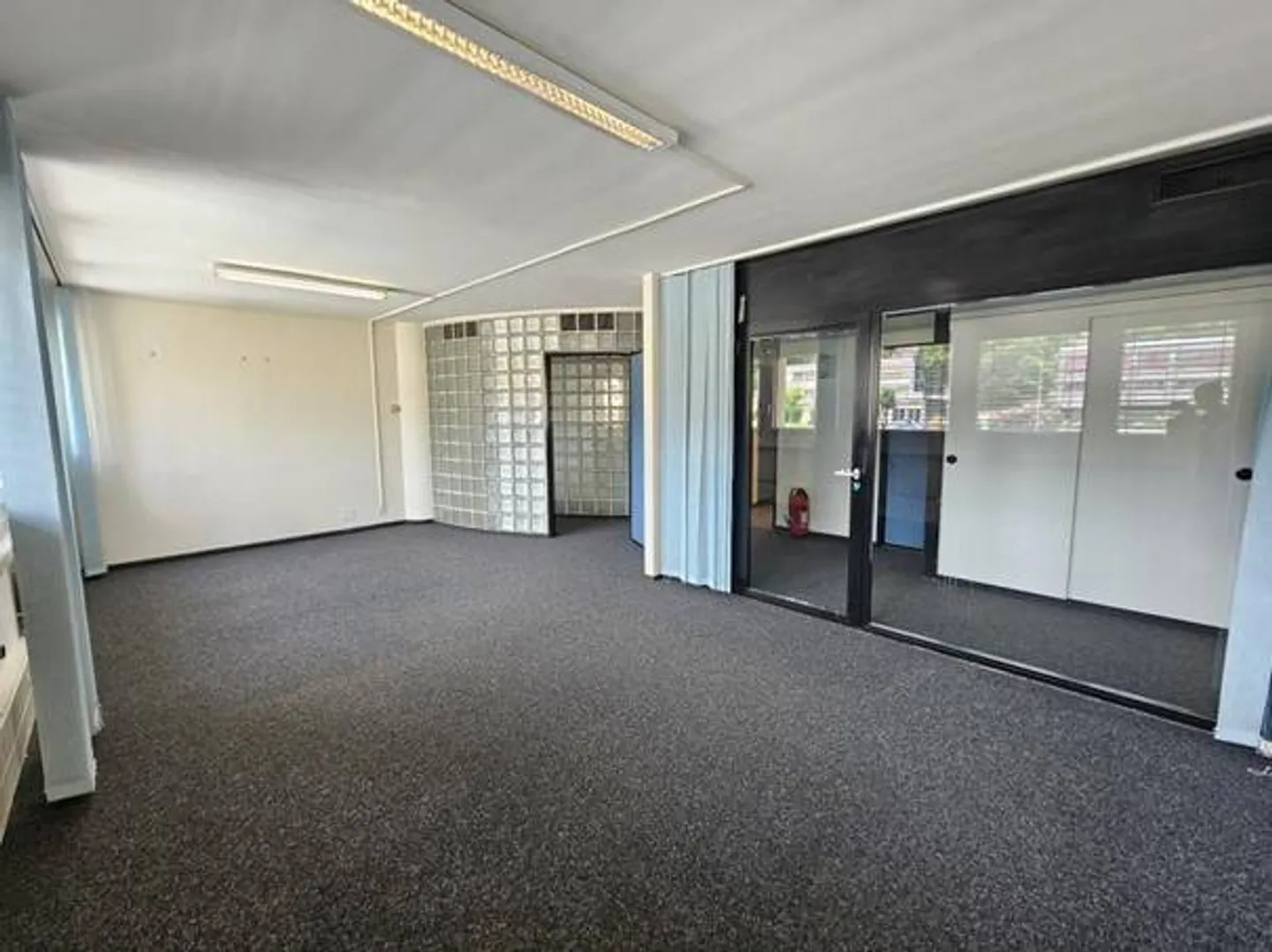 Office/Administration 235 m2 in Renens VD - Photo 3 of 11