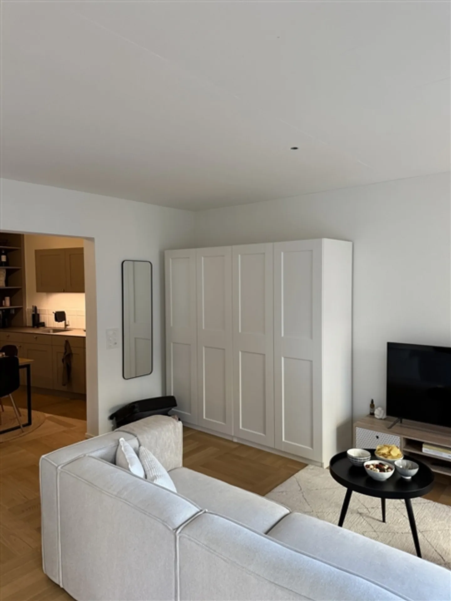 1½ ROOM APARTMENT IN ZOLLIKOFEN (BE), FURNISHED, TEMPORARY - Photo 2 of 10