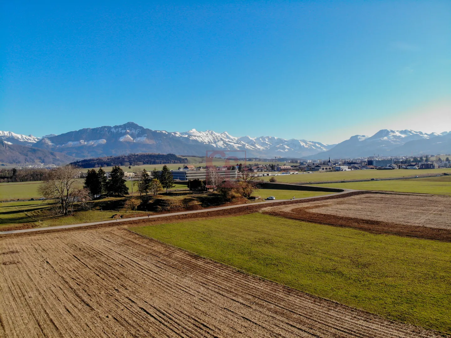 30.203 m2 Grundstück für Reitaktivitäten - Foto 1 von 7