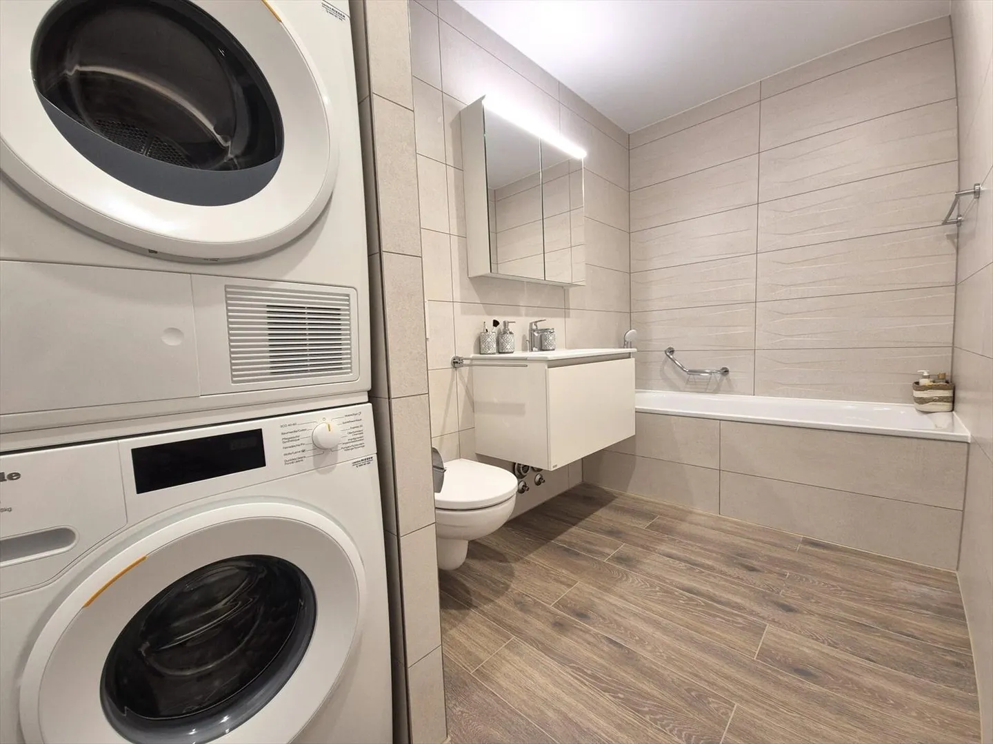 Prairie 2 - 3,5-Zimmer-Wohnung im 1. Stock - Foto 8 von 12