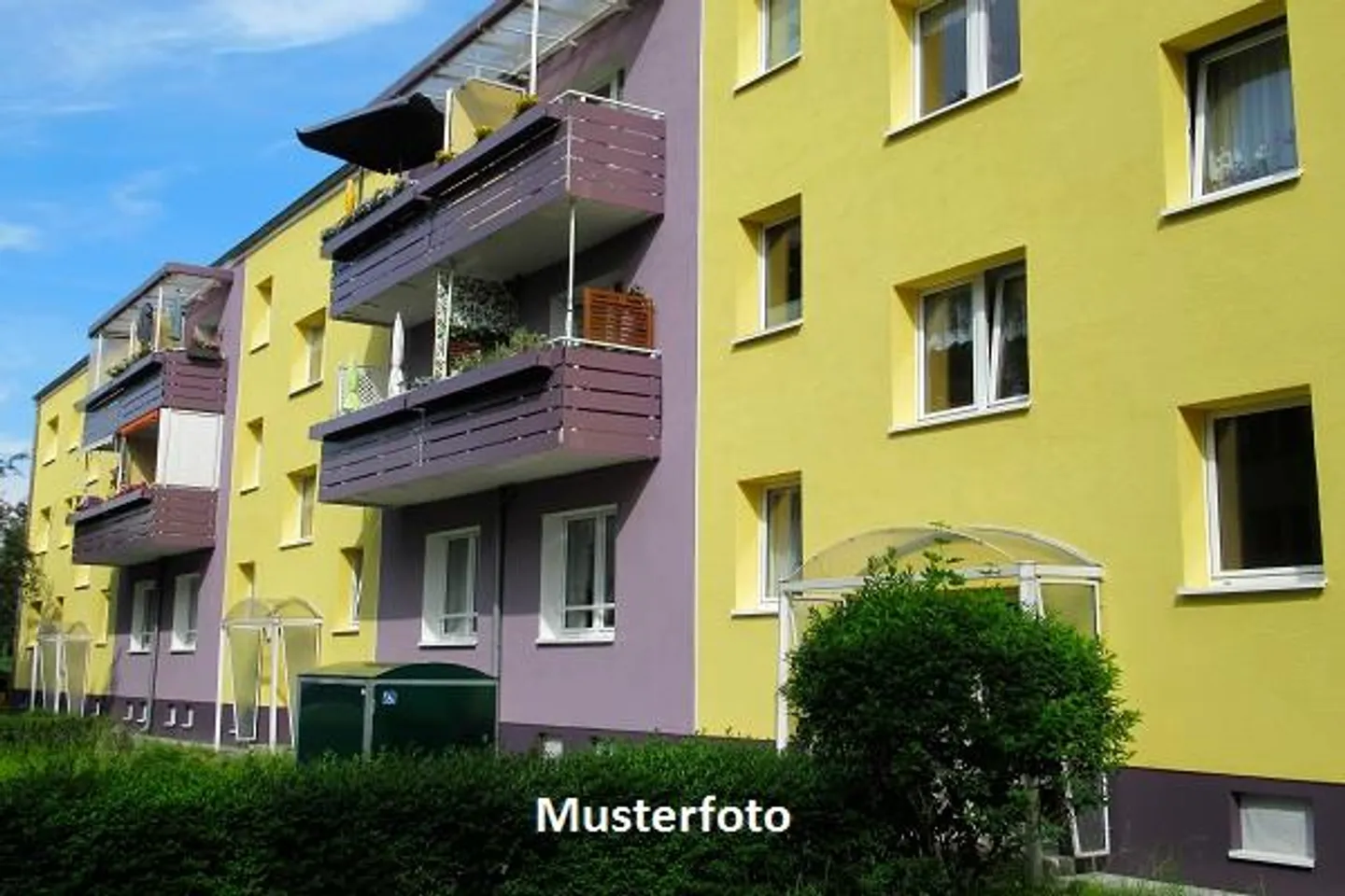 Edificio residenziale con 3 appartamenti - Foto 1 di 13