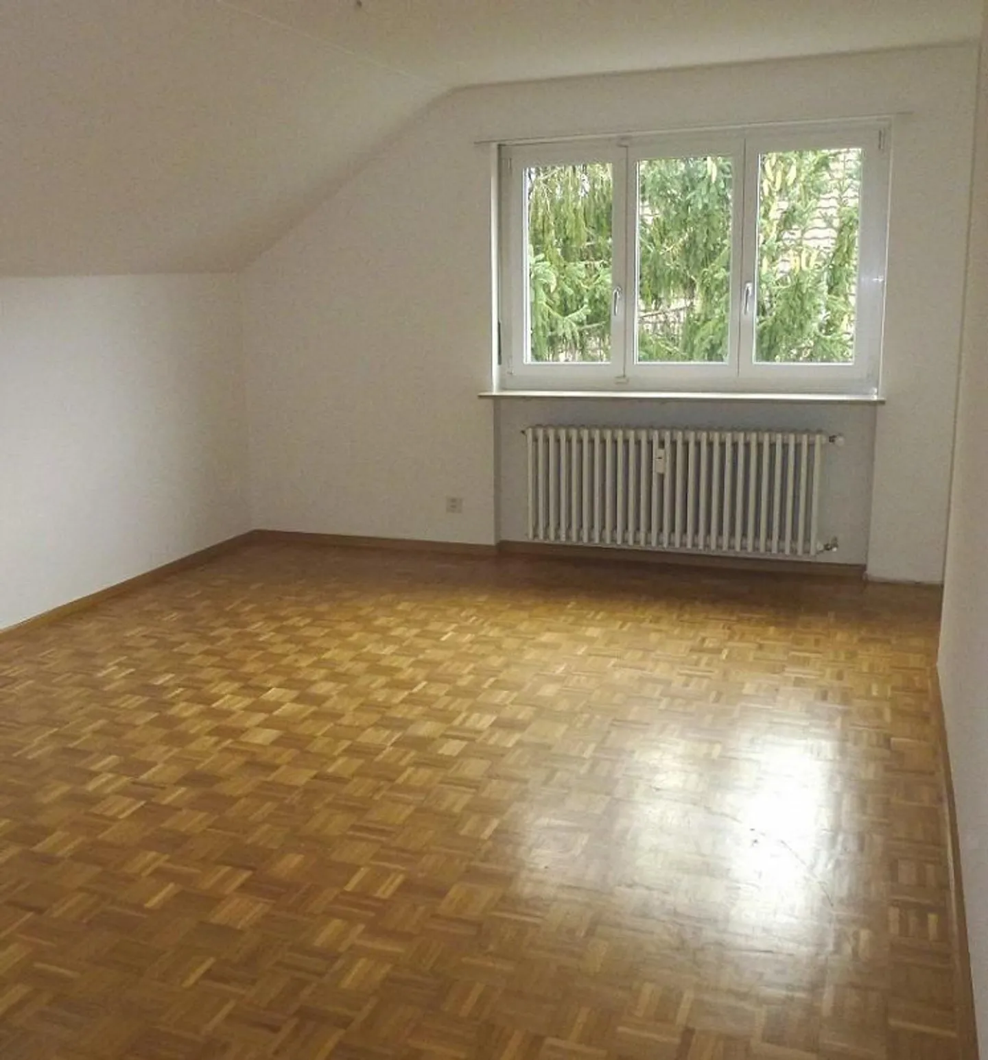 Totalsanierte 3-Z'Wohnung plus Mansarde im DG - Photo 9 of 10