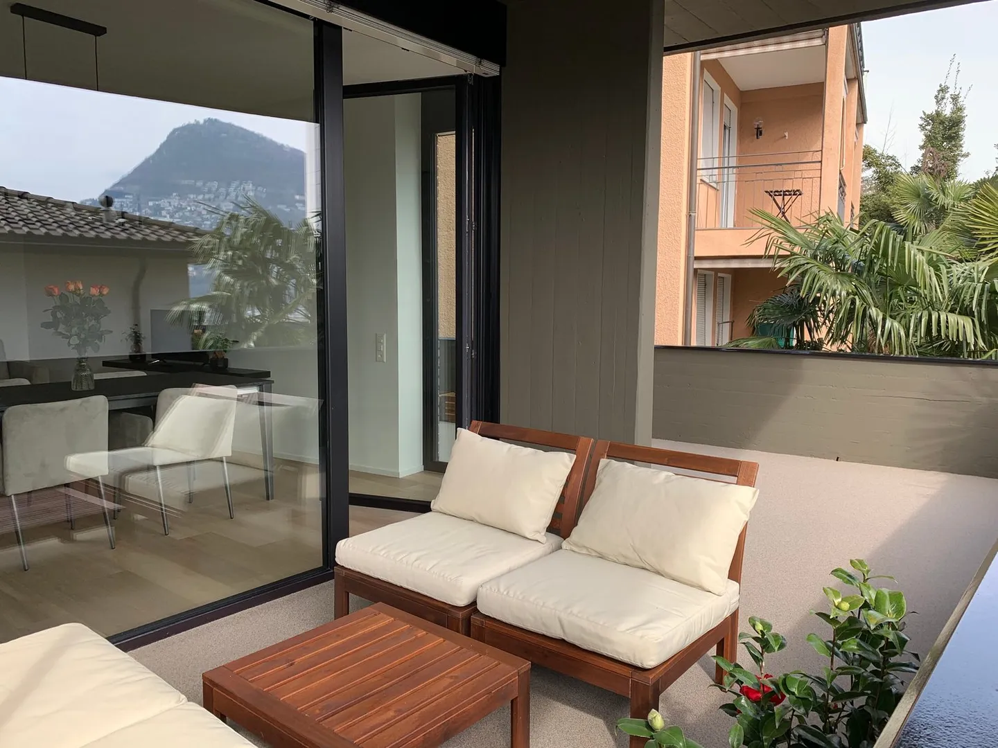 Ampio appartamento di 2,5 locali con balcone - Foto 12 di 13