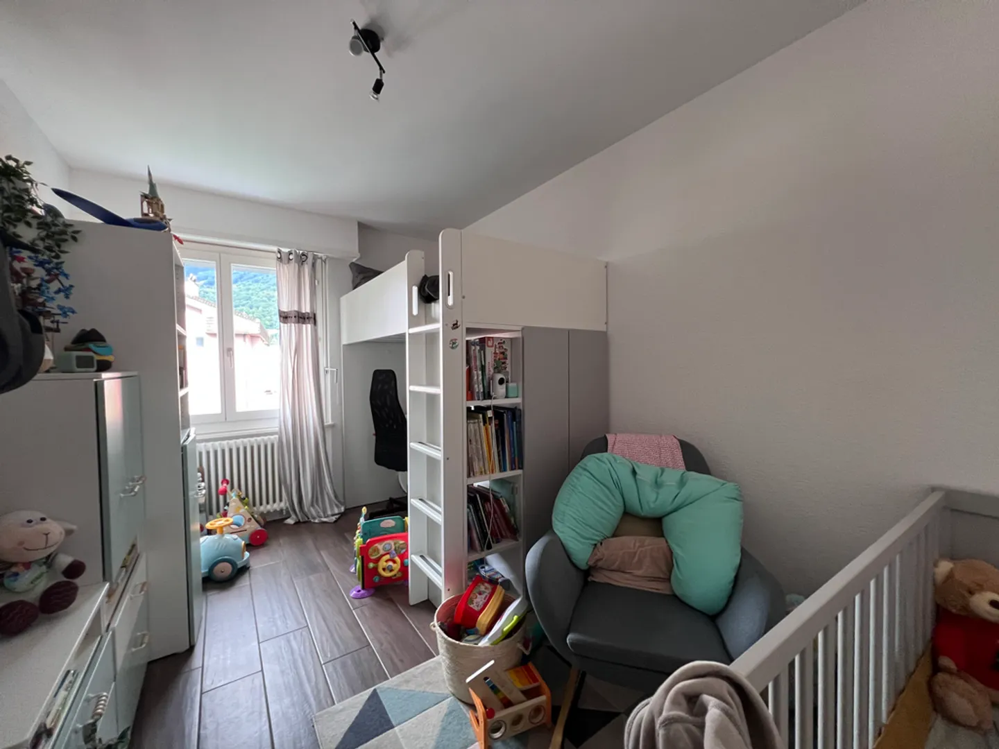 Appartement spacieux 4 pièces - Photo 6 sur 7