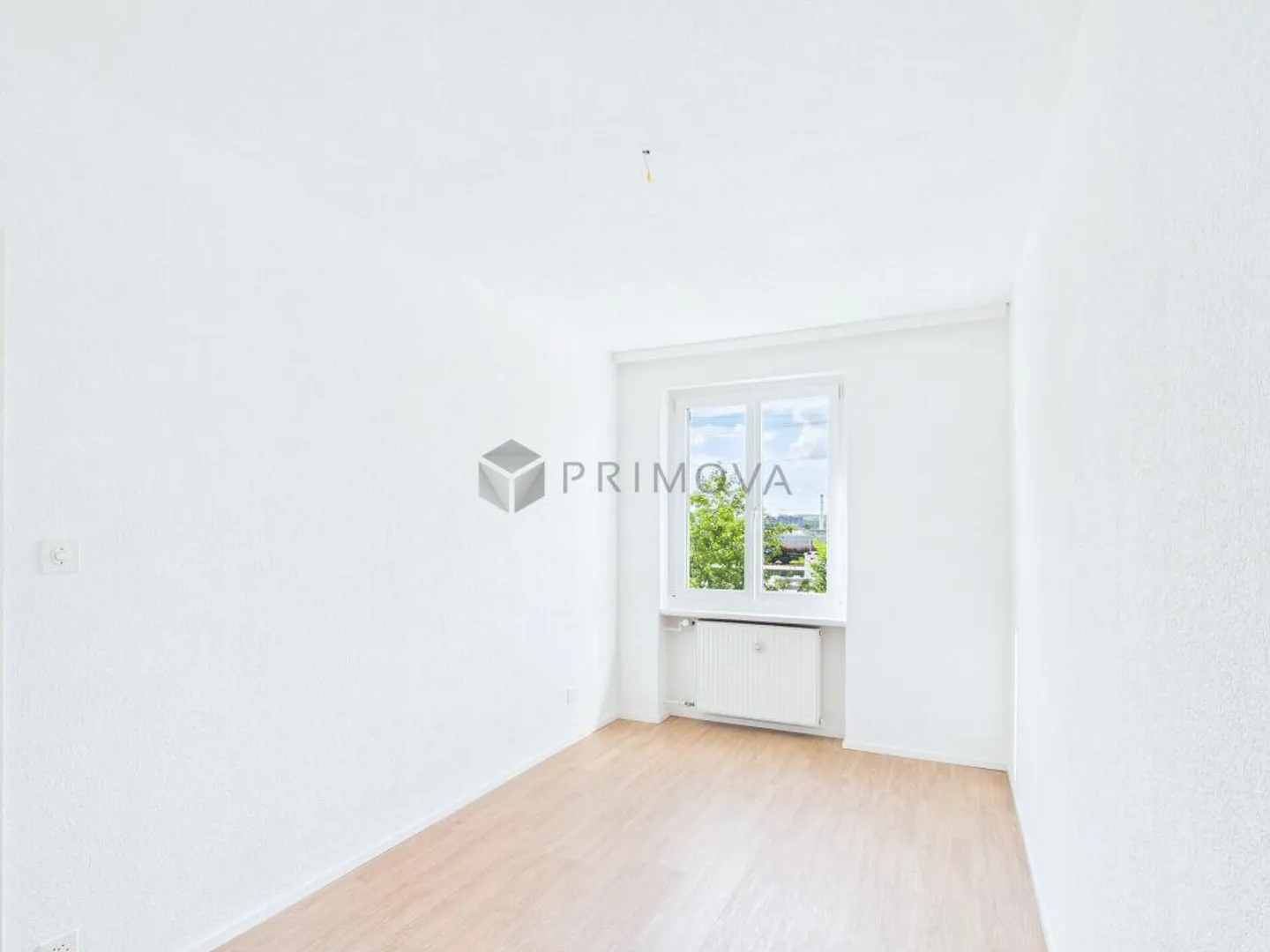Enjoy living comfort in a central location - condominium seeks its equal! - Photo 5 of 6