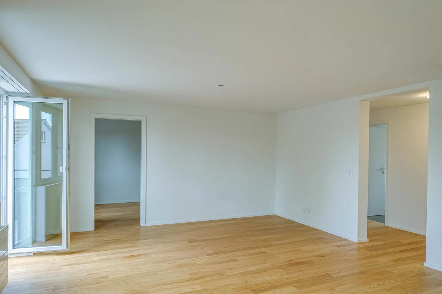 new apartment in attractive location - Photo 6 of 11