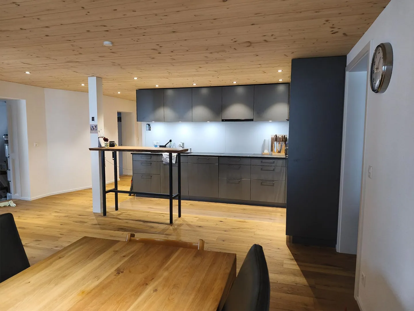Modernes Wohnen mitten in Glarus - Foto 7 von 9