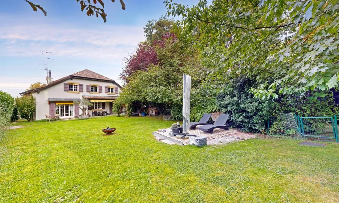 Einfamilienhaus kaufen - Foto 1 von 11