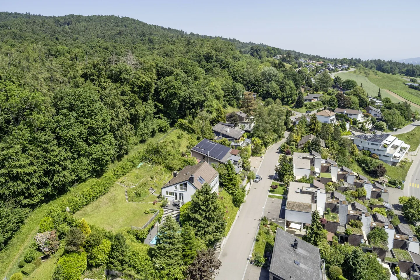 Einfamilienhaus mit Pool - Foto 2 von 15