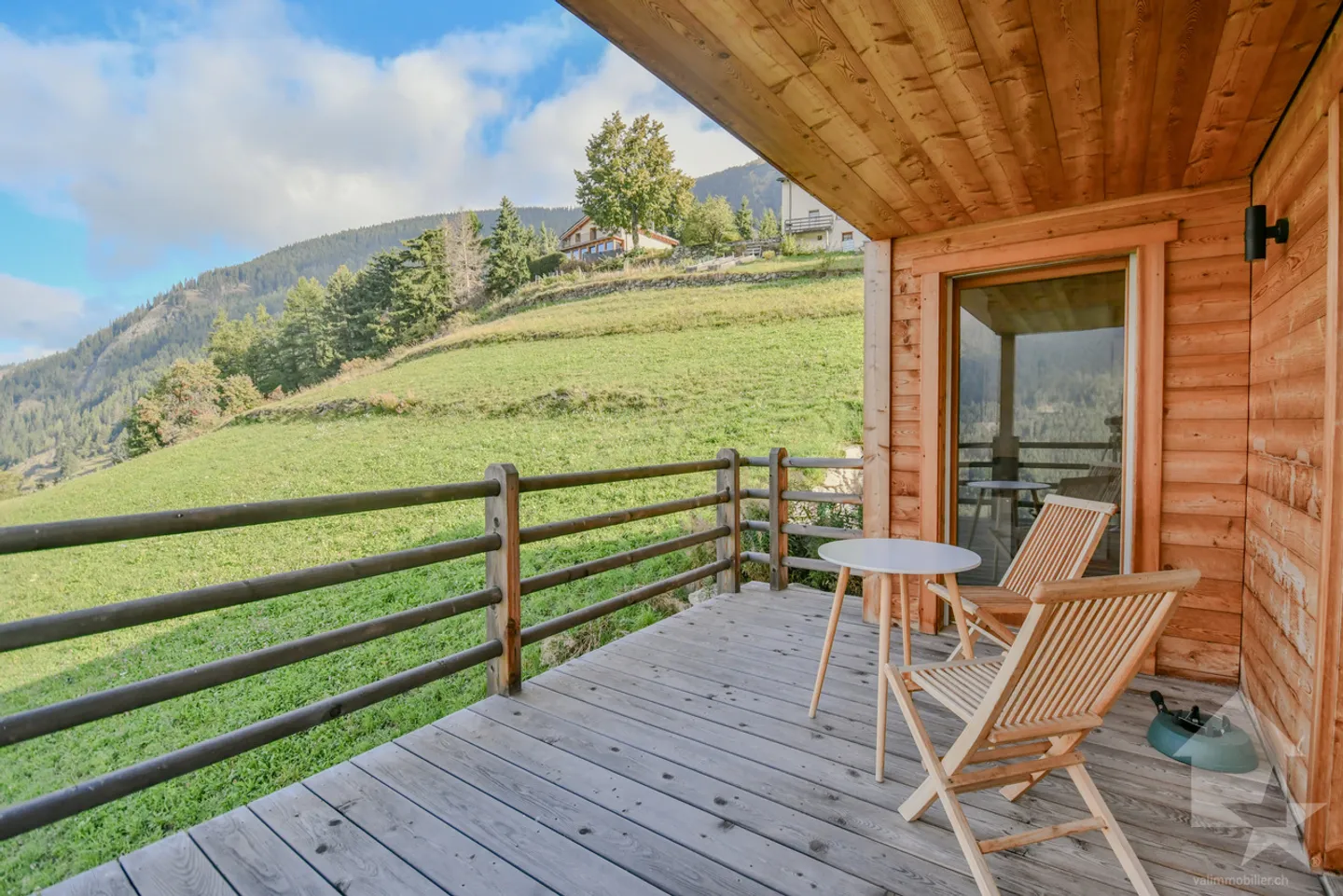 Splendide chalet de 275 m2 habitables au coeur de la nature - Photo 11 sur 25