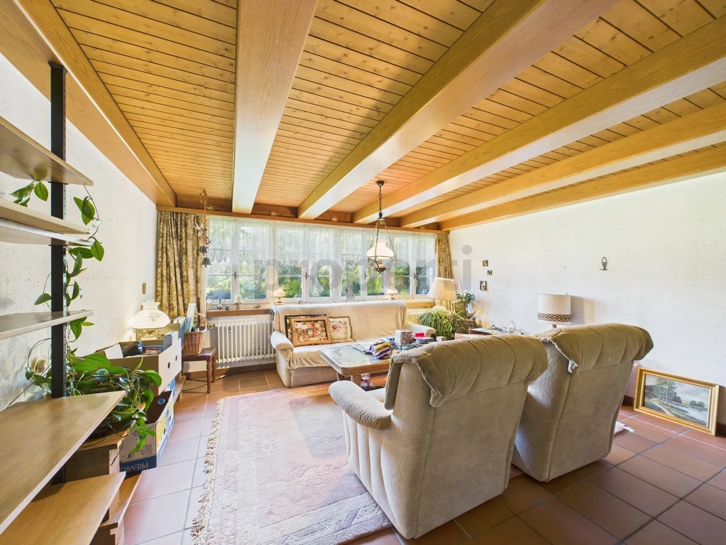 Idyllic End-of-Terrace House with Great Potential - Photo 4 of 12