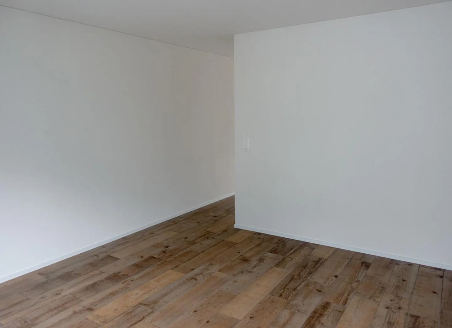 Exclusive 2.5-room apartment in a central location - Photo 5 of 10