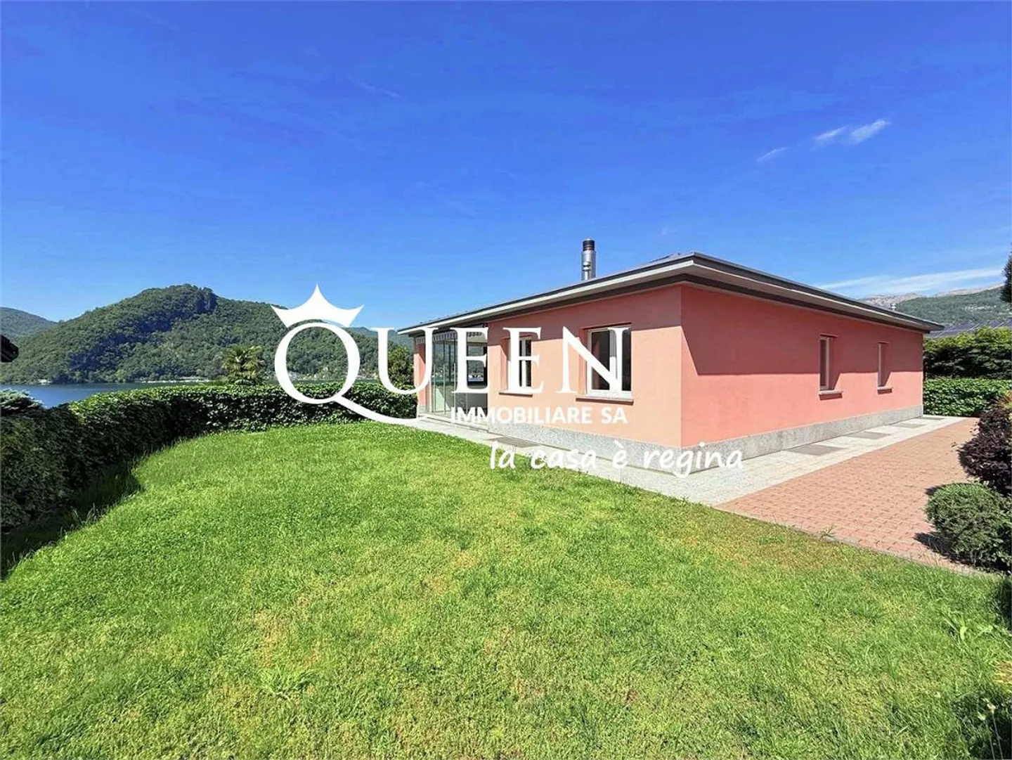 Villa mit Seeblick in Carabietta - Foto 3 von 13