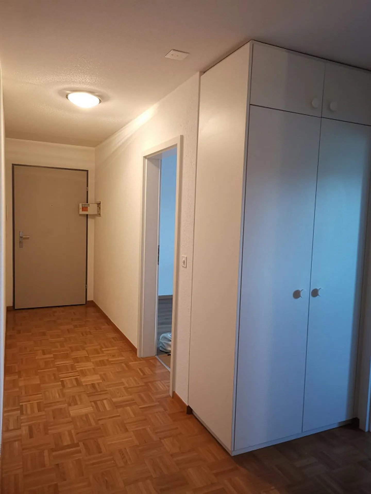 Moderno, luminoso appartamento di 3,5 locali in posizione tranquilla con vista sul verde - Foto 5 di 22
