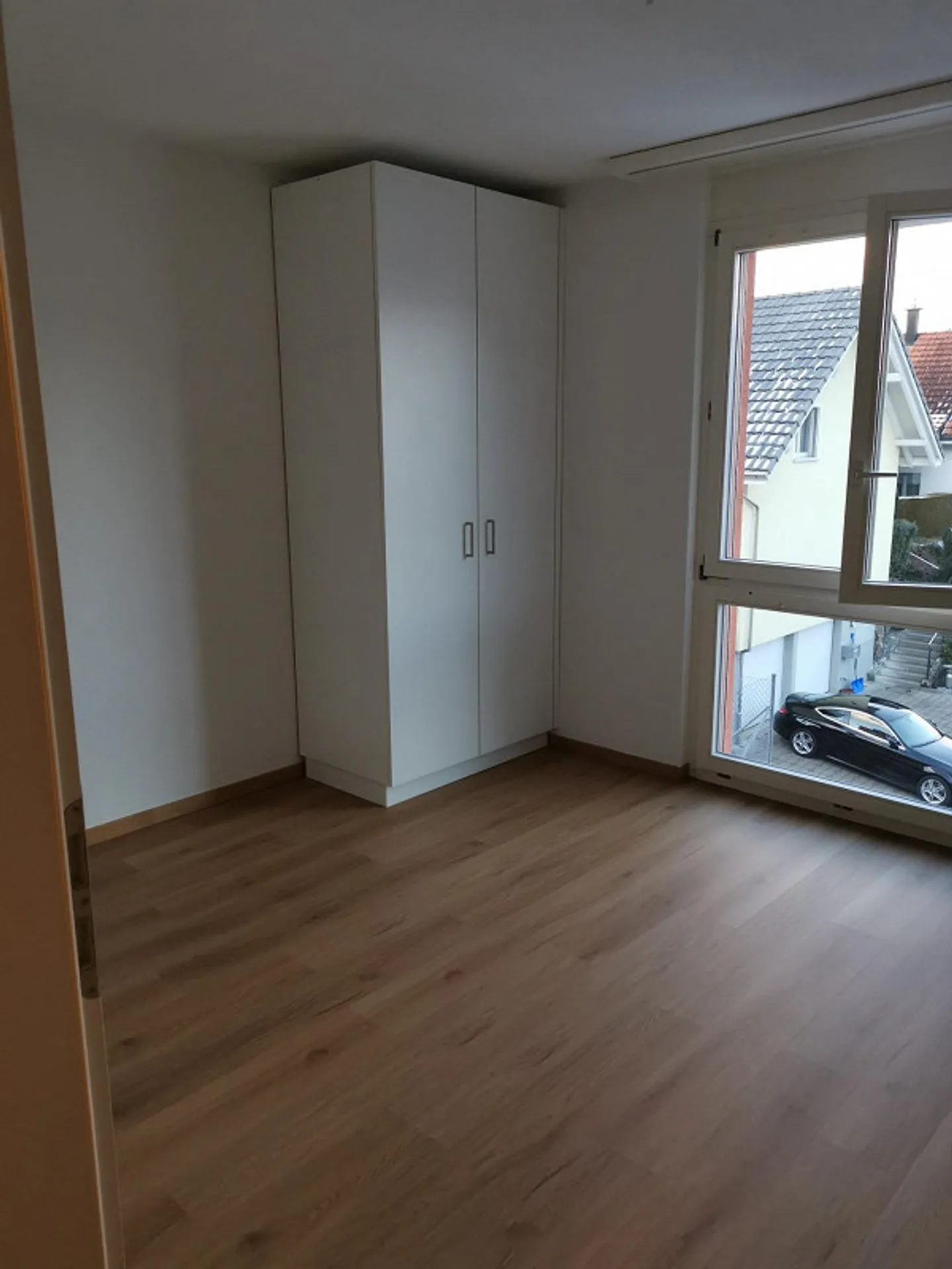 Moderno, luminoso appartamento di 3,5 locali in posizione tranquilla con vista sul verde - Foto 6 di 22