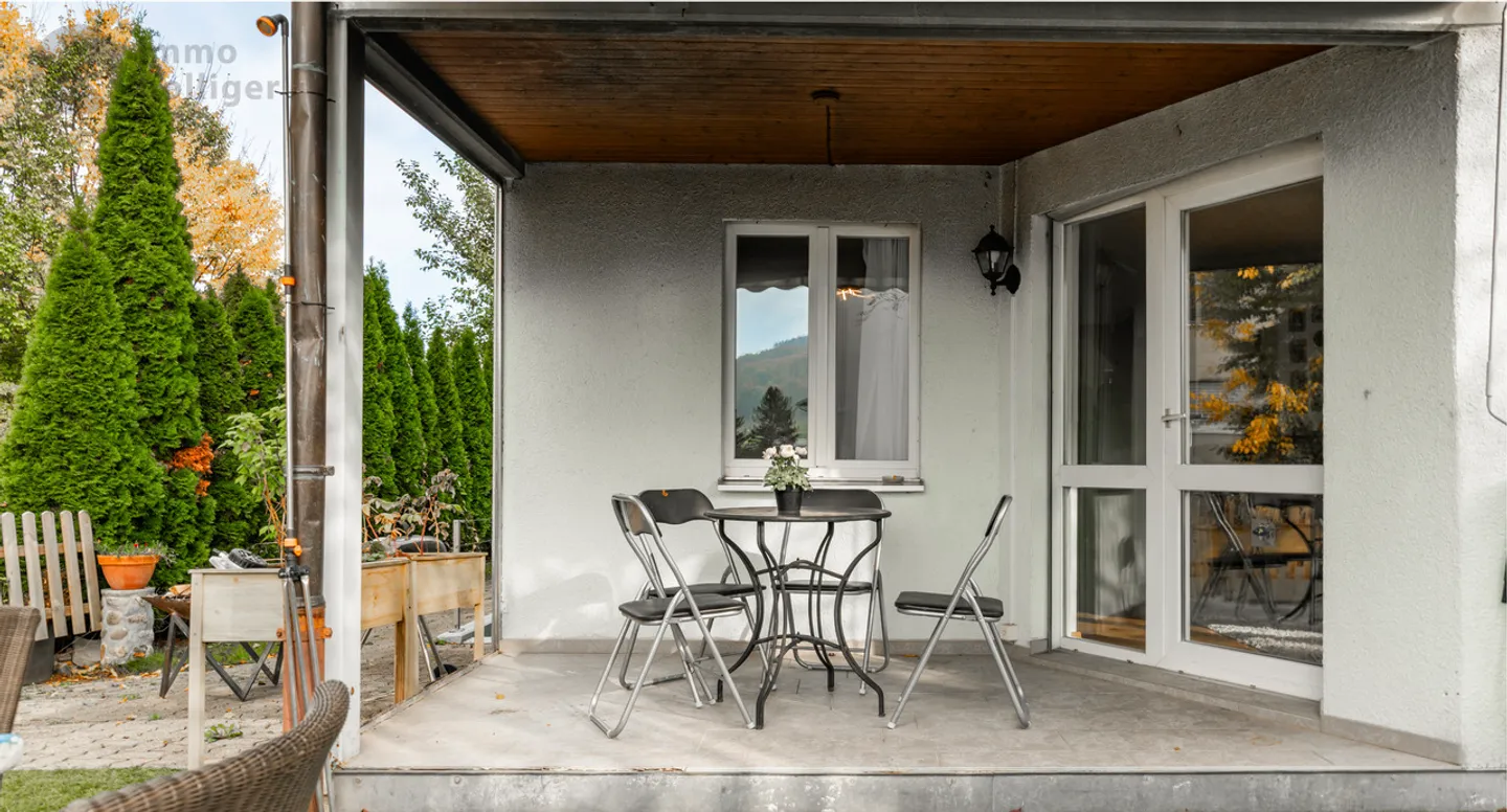 A Home with Space to Live - Photo 5 of 15