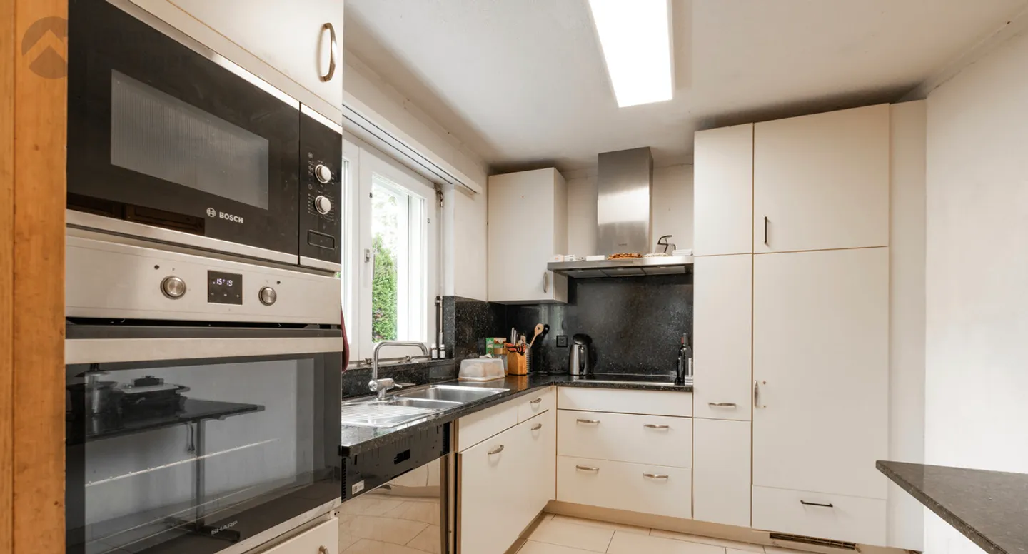 A Home with Space to Live - Photo 6 of 15