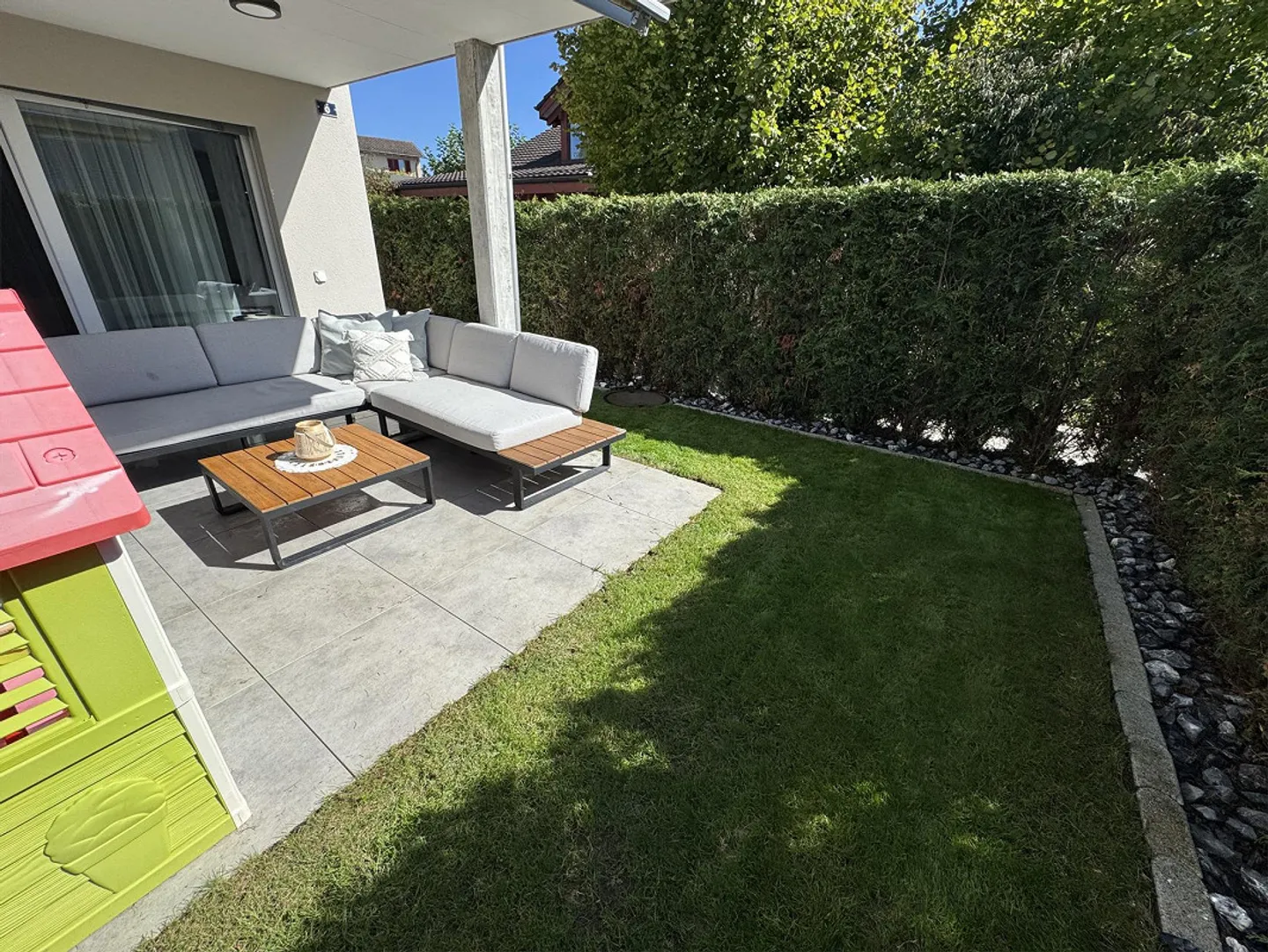 Modern 4.5-room garden apartment in a central location in Bülach - Photo 3 of 12