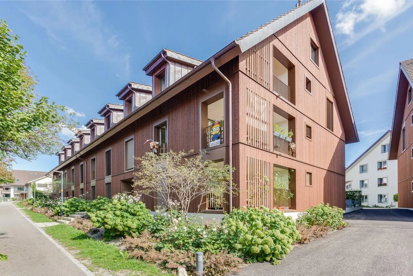 Comfort abitativo in una posizione residenziale idilliaca - Foto 1 di 7