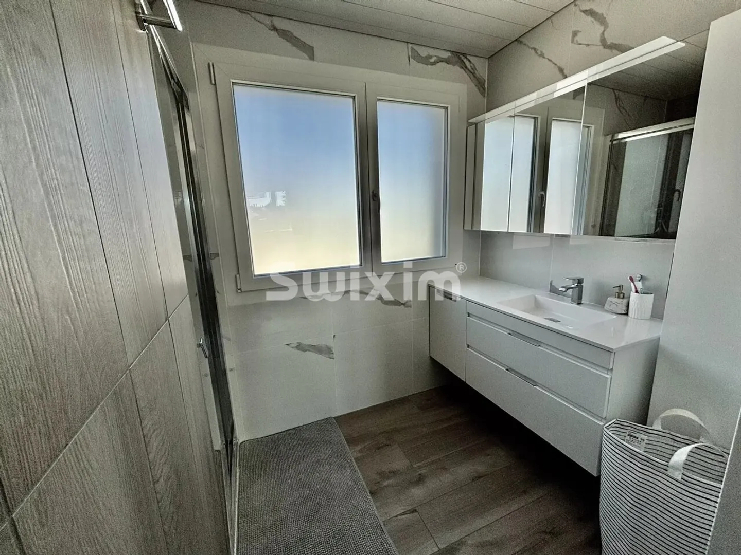 Moderne Doppelhaushälfte in ruhiger Lage 5,5 km von Yverdon - Foto 12 von 12