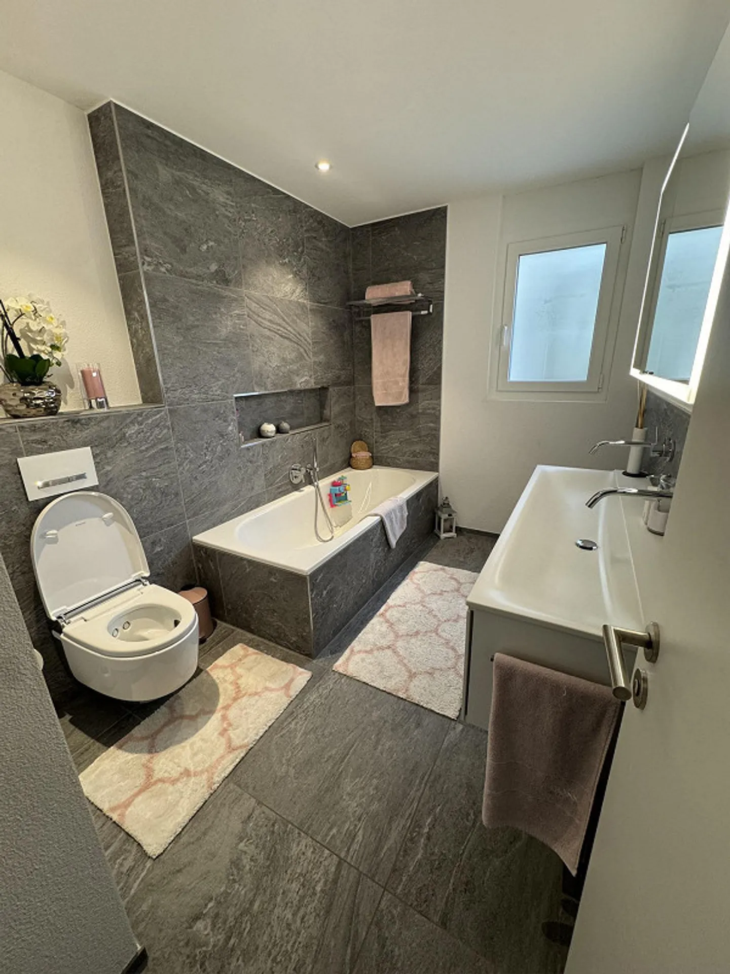 Modern 4.5-room garden apartment in a central location in Bülach - Photo 4 of 12