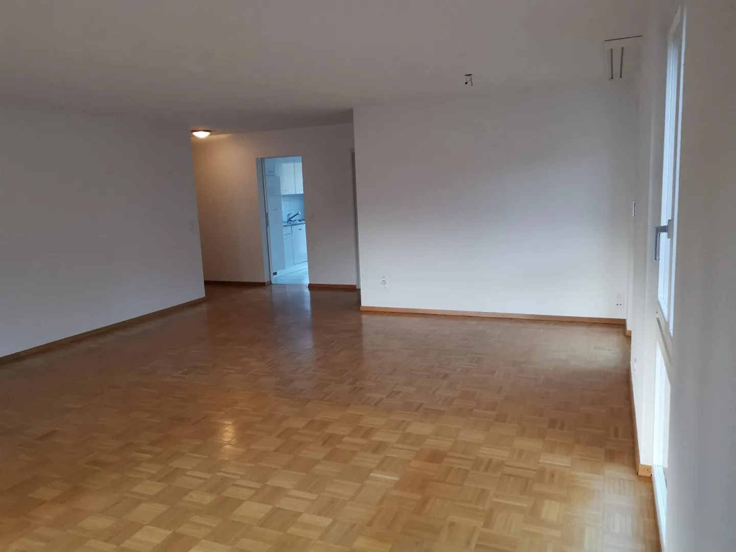 Moderno, luminoso appartamento di 3,5 locali in posizione tranquilla con vista sul verde - Foto 14 di 22