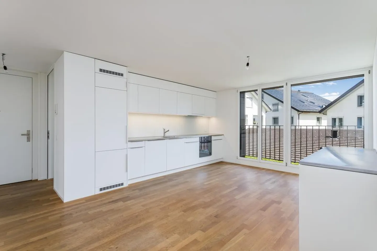 Comfort abitativo in una posizione residenziale idilliaca - Foto 4 di 7