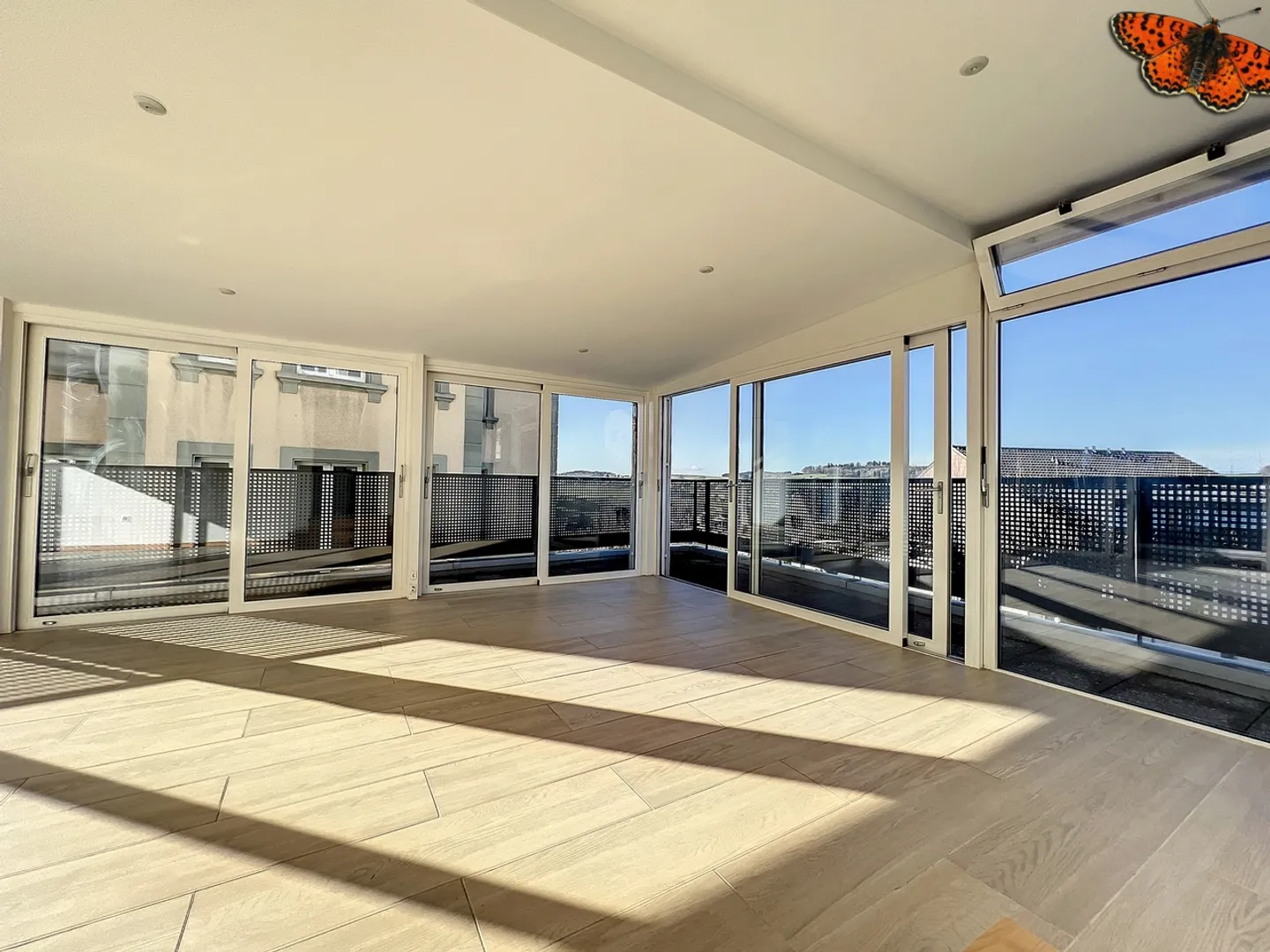 Lumineux 4œ pièces avec jardin d'hiver d'une surface totale de 128 m²! - Photo 12 sur 13