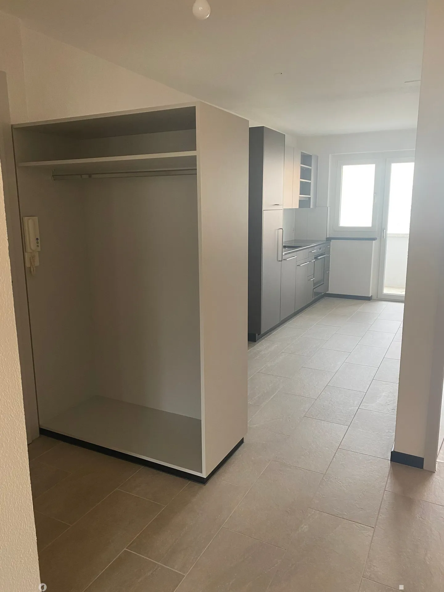 Charmante appartement 3.5 pièces avec balcon à Bienne - Photo 1 sur 12