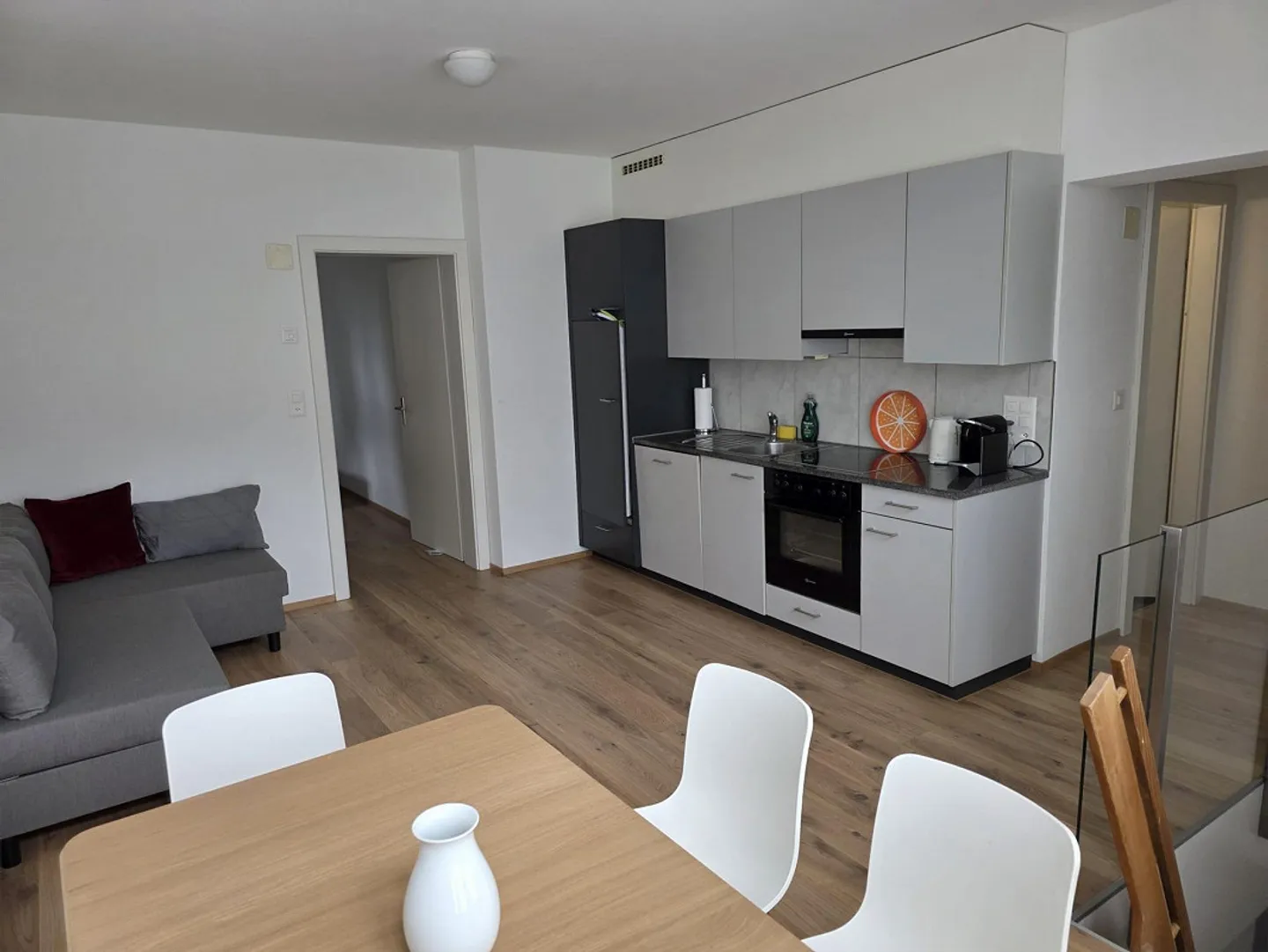 3 1/2 Room Apartment in the Center of Meiringen - Photo 9 of 16