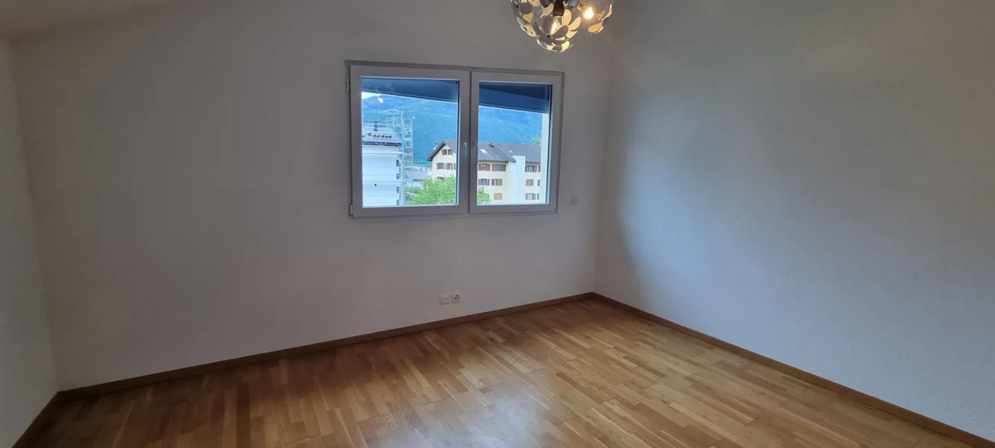 Elegante villa con un appartamento indipendente di 2 stanze - Foto 11 di 28