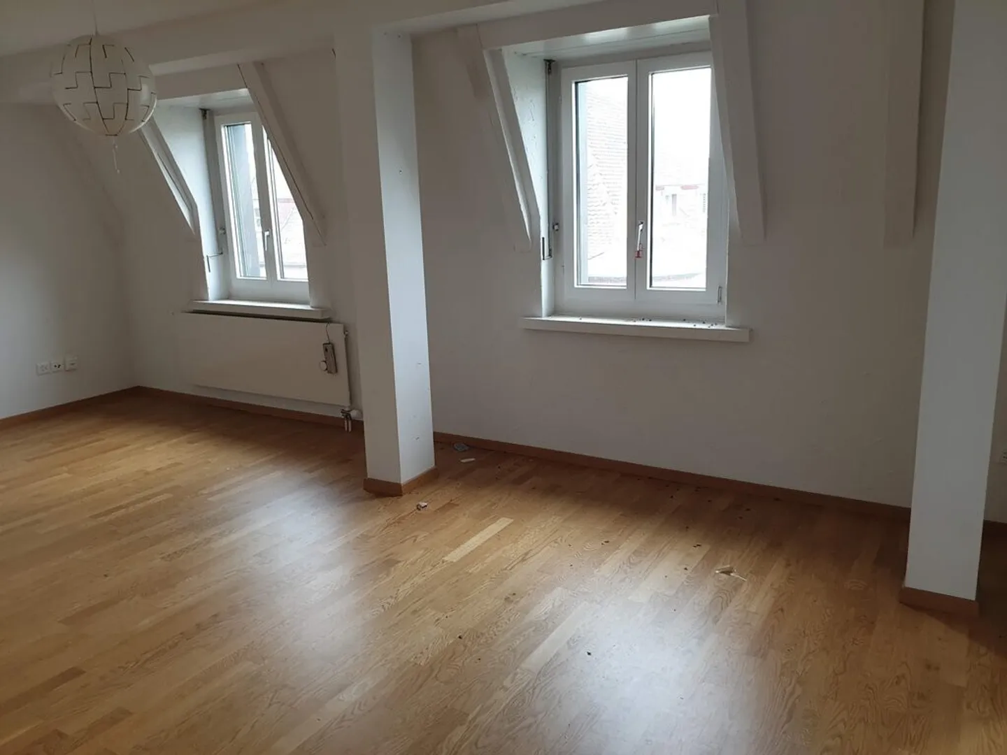 Appartamento recentemente ristrutturato in città, proprio accanto alla stazione / piazza del mercato Oerlikon! - Foto 5 di 8