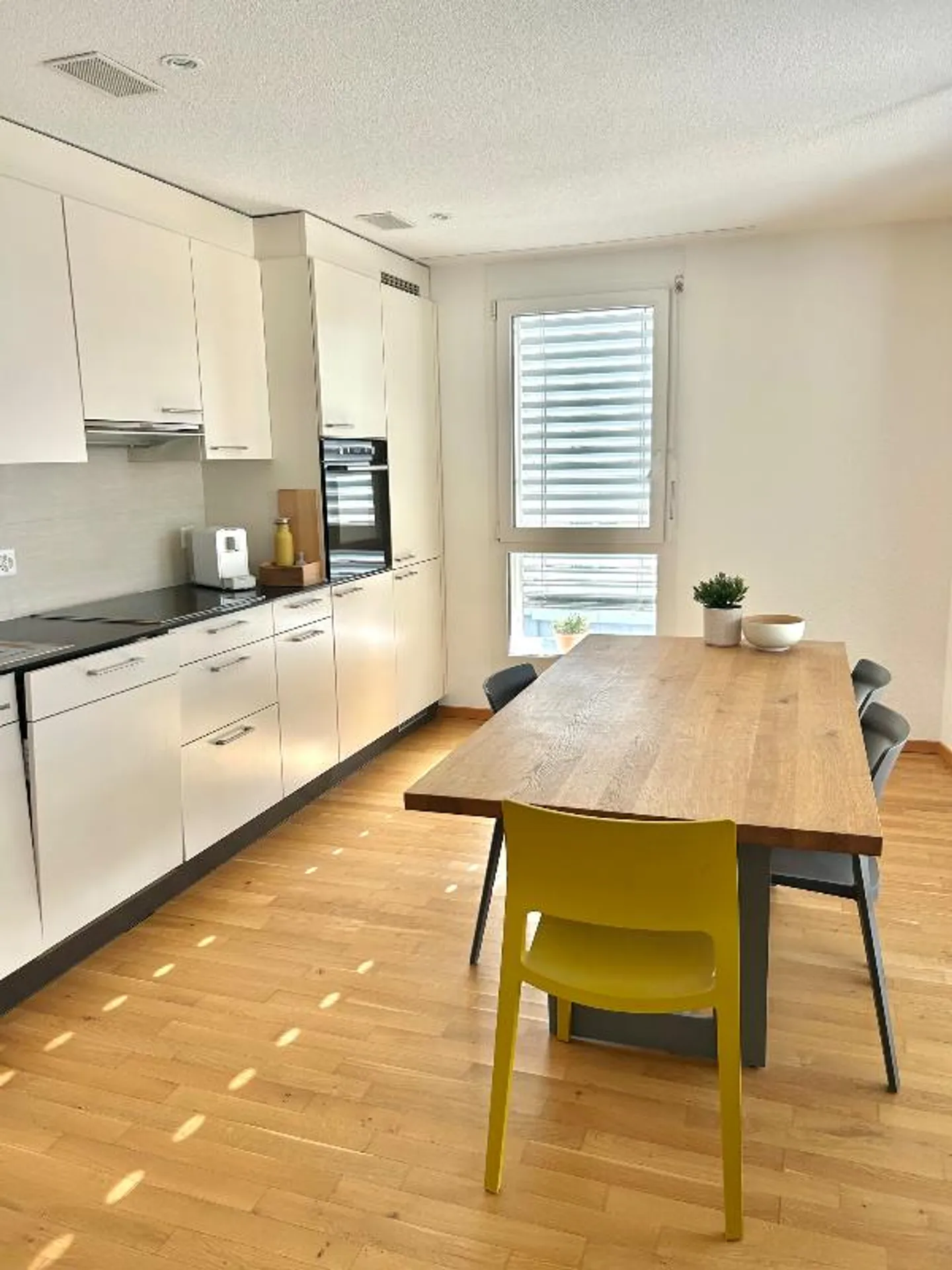 Apartment - Photo 1 of 5