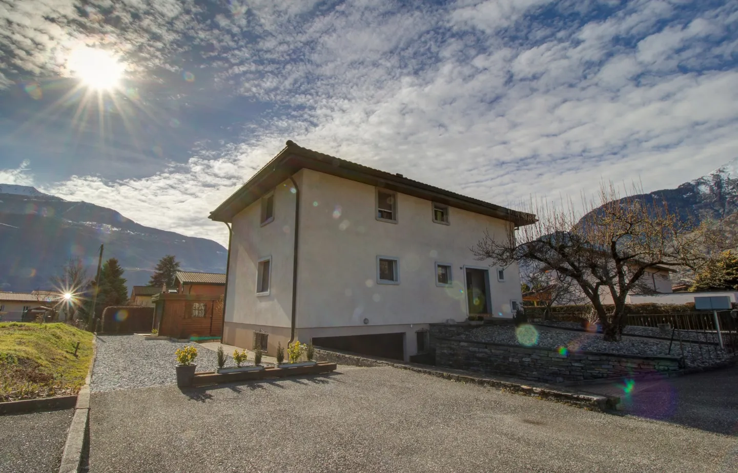 Villa - Due appartamenti - Vétroz - ESCLUSIVA - rif. 10242548 - Foto 1 di 13
