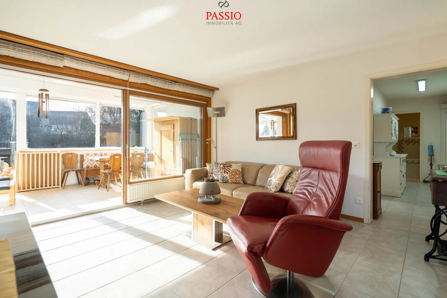 Maison 2 familles de 7 pièces avec studio, espace commercial et vue sur les Alpes - Photo 8 sur 32