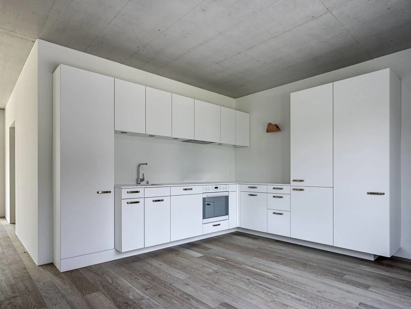 modern apartment in a central location - Photo 3 of 6