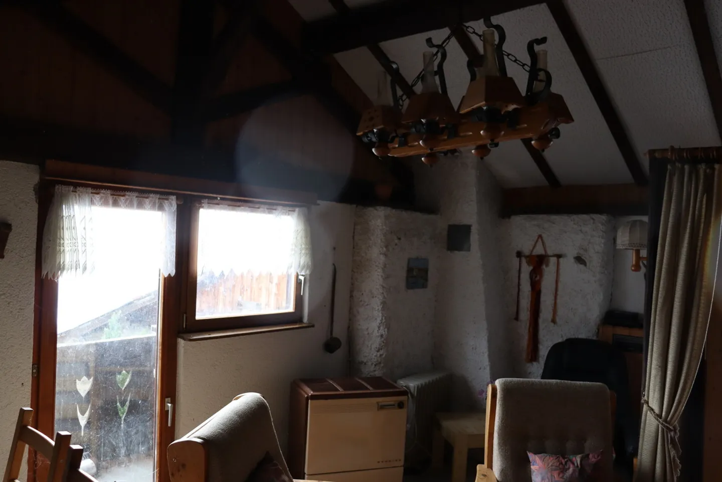 Rustic 2.5-Room Cottage with Charm and Large Plot! - Photo 4 of 6