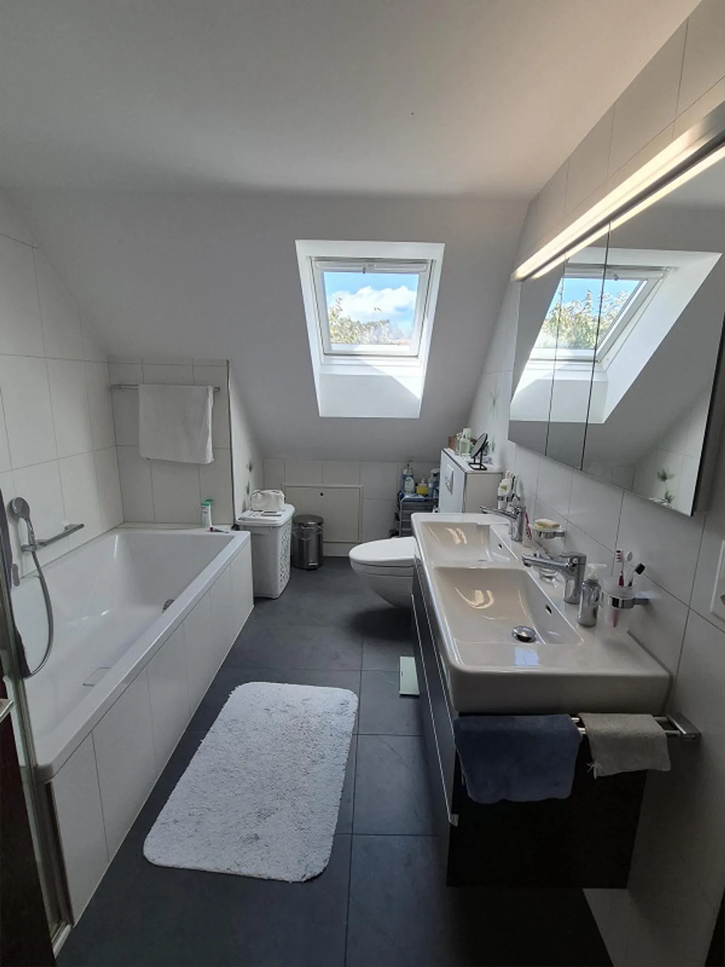 6½ Room Single-Family House in Preferred Residential Area - Photo 12 of 14