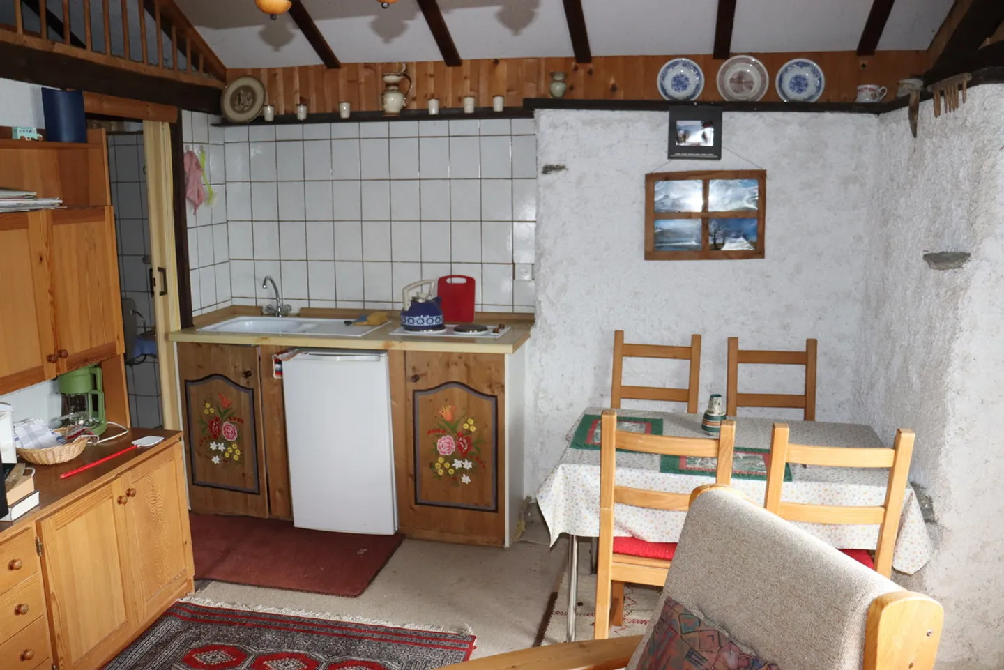 Rustic 2.5-Room Cottage with Charm and Large Plot! - Photo 6 of 6