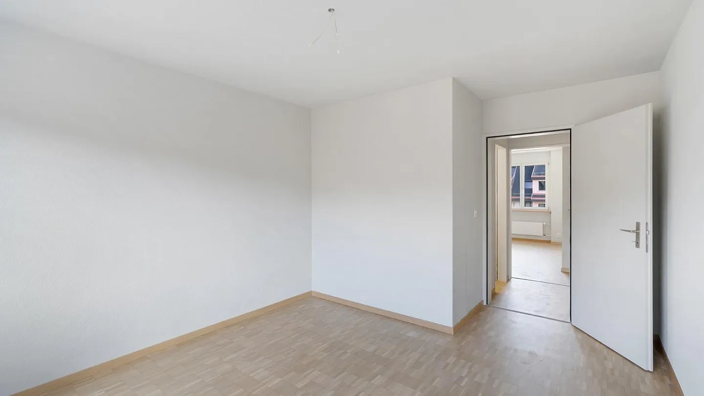 LOUER SANS CAUTION - Appartement rénové à Zurich Affoltern - Photo 5 sur 11