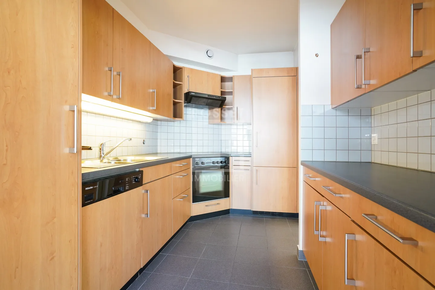 En Exclusivité : Beau 6 pièces avec une grande terrasse en pignon - Photo 4 sur 13