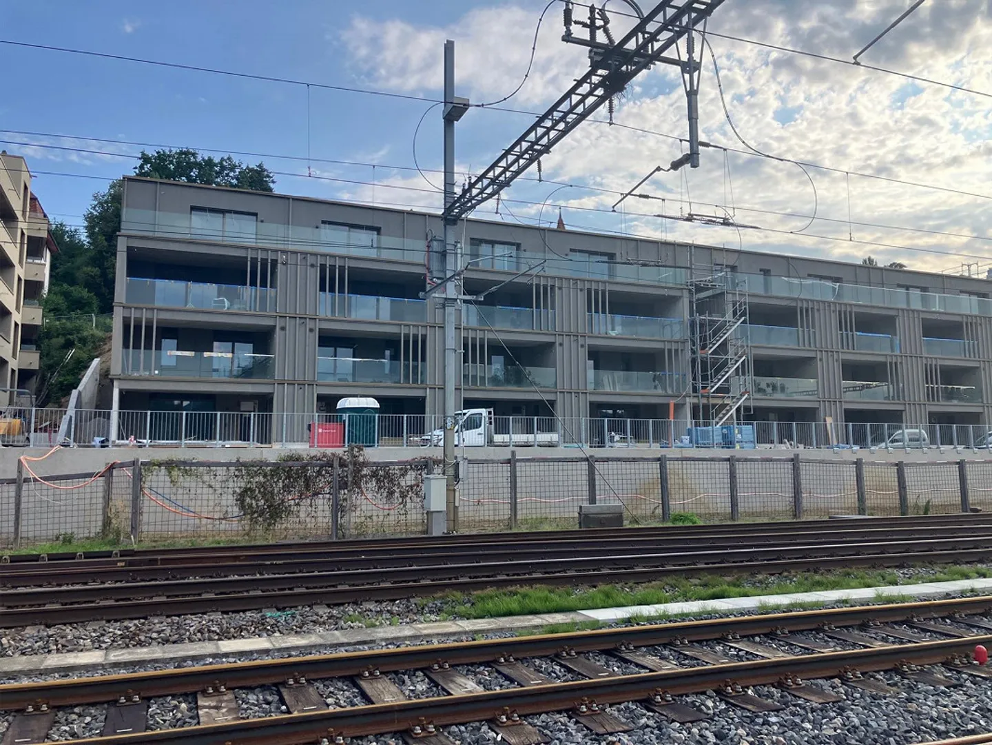 ERSTVERMIETUNG - LETZTE GELEGENHEIT - 4.5 ZIMMER - 7/24 BESICHTIGEN! - Foto 3 von 13